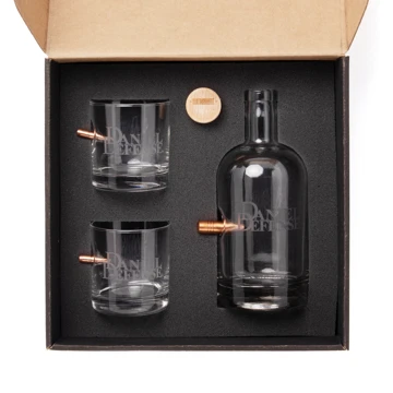 BenShot whiskey decanter and glasses with Daniel Defense logo engrave on the front